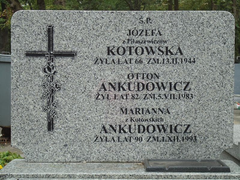 Zdjęcie grobu Otton Ankudowicz (2)