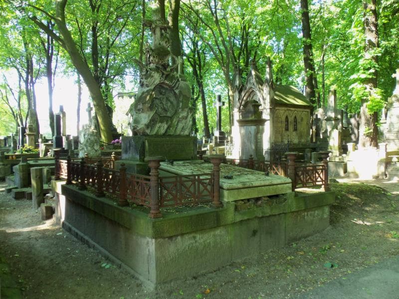Zdjęcie grobu Walenty Pawłowski (1)