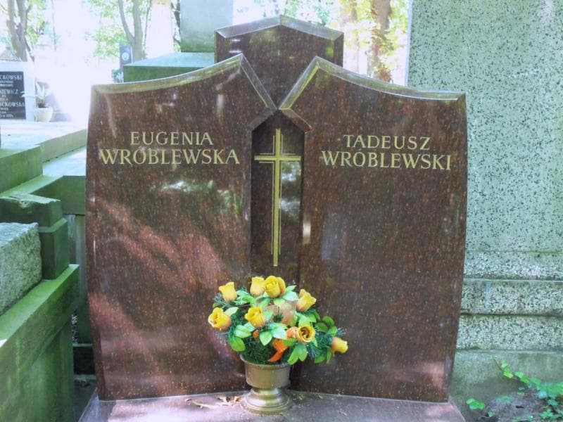 Zdjęcie grobu Wróblewscy (2)