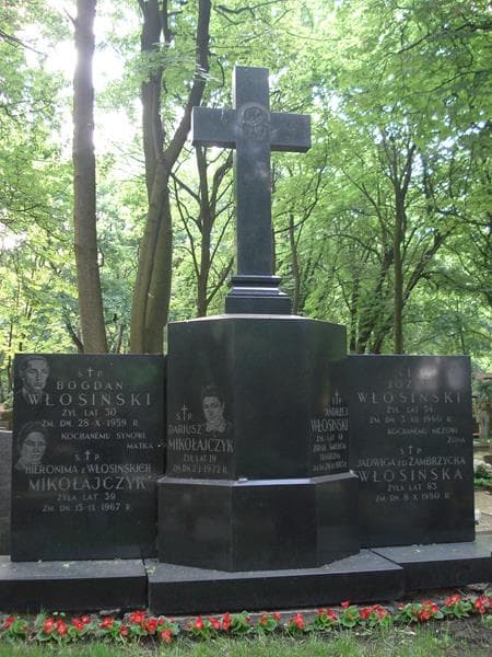 Zdjęcie grobu Dariusz Mikołajczyk (1)