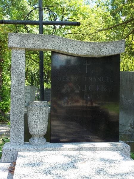 Zdjęcie grobu Jerzy Emanuel Wójcik (2)
