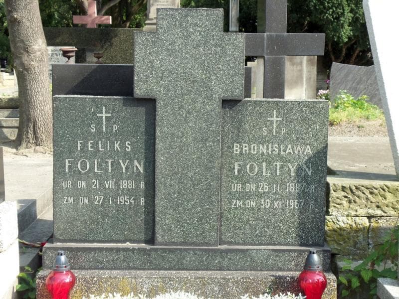 Zdjęcie grobu Bronisława Foltyn (2)