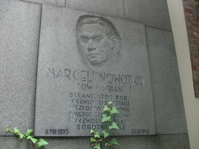 Zdjęcie grobu Marceli Nowotko (5)
