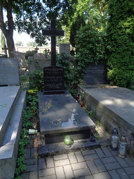 Zdjęcie grobu Antoni Antoszewski (1)