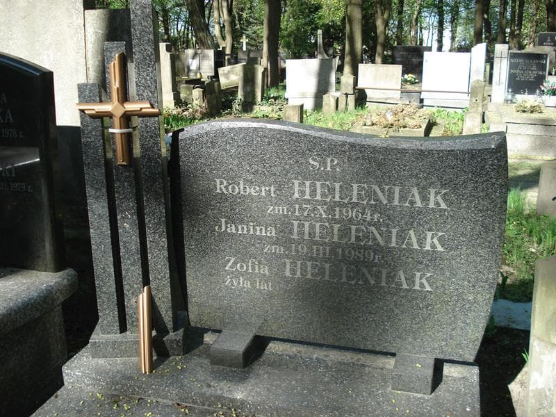 Zdjęcie grobu Robert Heleniak (1)