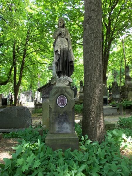 Zdjęcie grobu Emilja Baczyńska (2)
