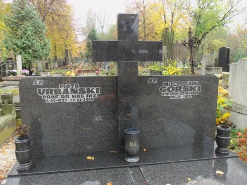 Zdjęcie grobu Piotr Urbański (2)