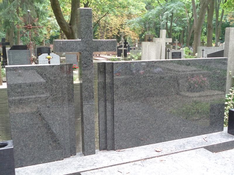 Zdjęcie grobu Anonim (2)