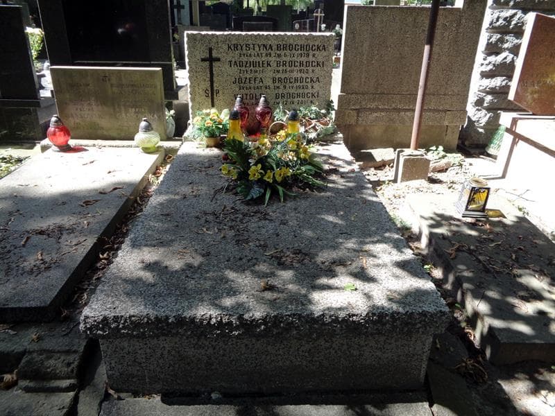 Zdjęcie grobu Witold Brochocki (1)