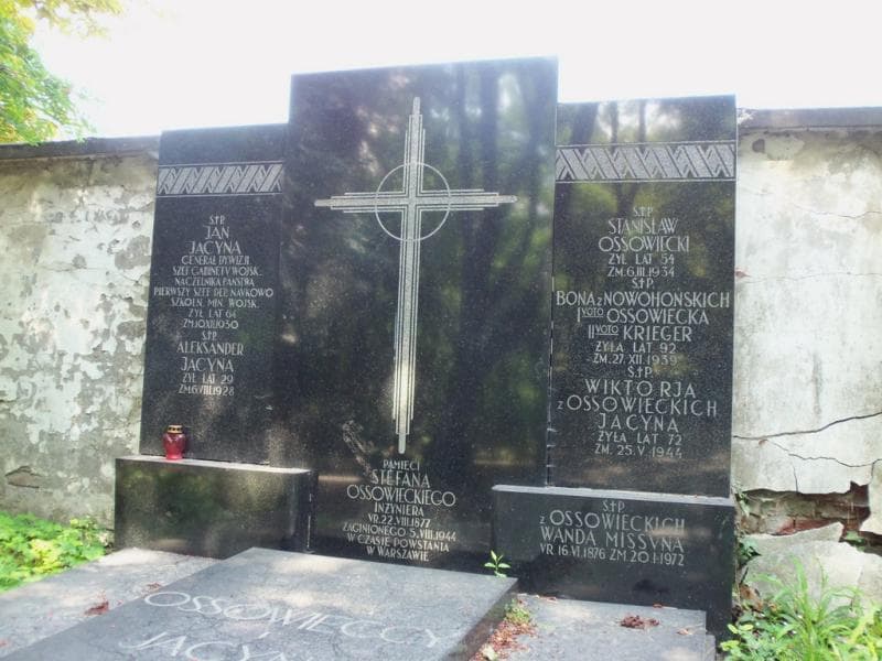 Zdjęcie grobu Wiktorja Jacyna (2)