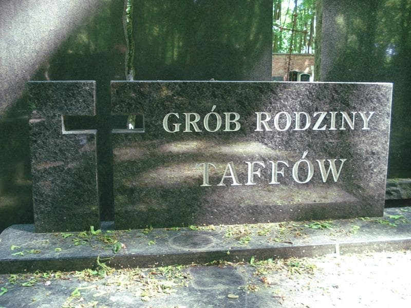 Zdjęcie grobu Taffowie (1)