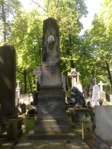 Zdjęcie grobu Niuniuś Kwieciński (1)