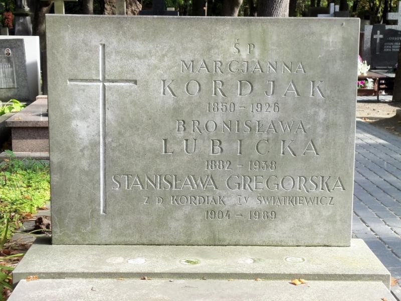 Zdjęcie grobu Bronisława Lubicka (2)