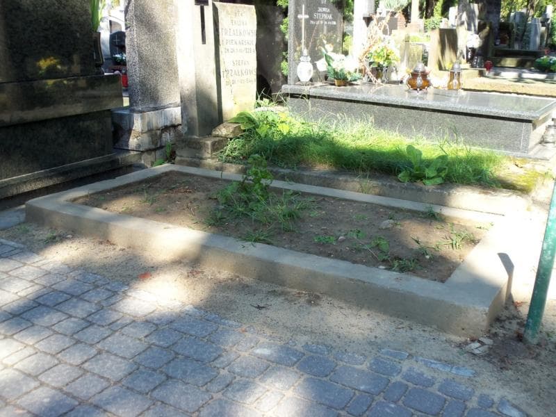 Zdjęcie grobu Anonim (2)