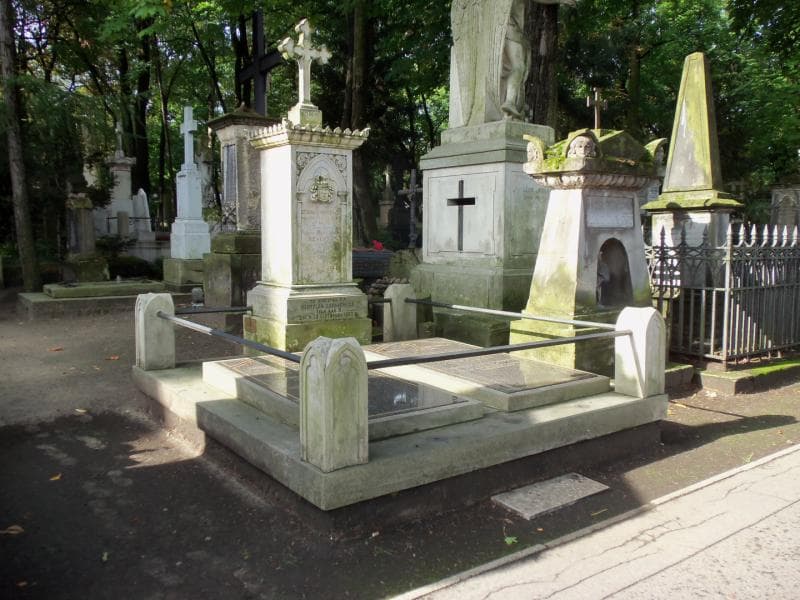 Zdjęcie grobu Wacława Lutoborska (1)