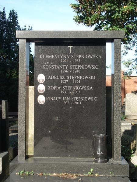 Zdjęcie grobu Konstanty Stępniowski (2)