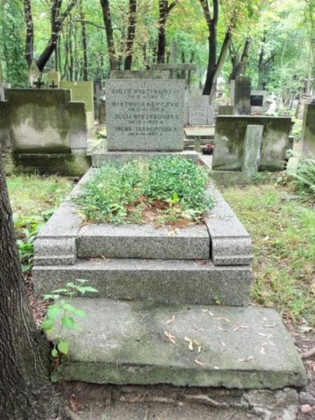 Zdjęcie grobu: Julia Wyrzykowska