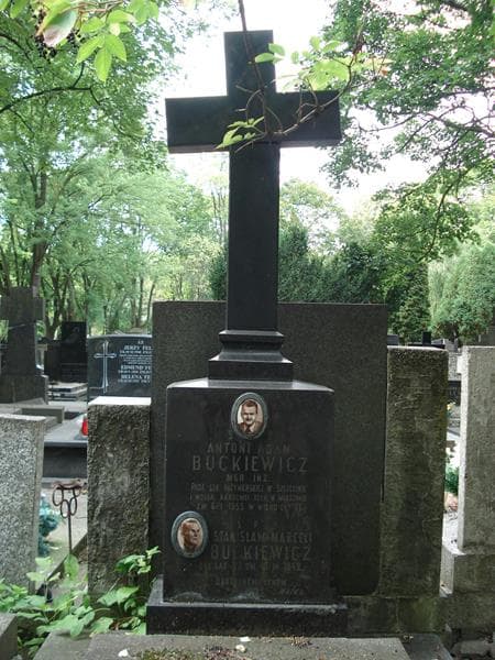Zdjęcie grobu Antoni Adam Bućkiewicz (2)