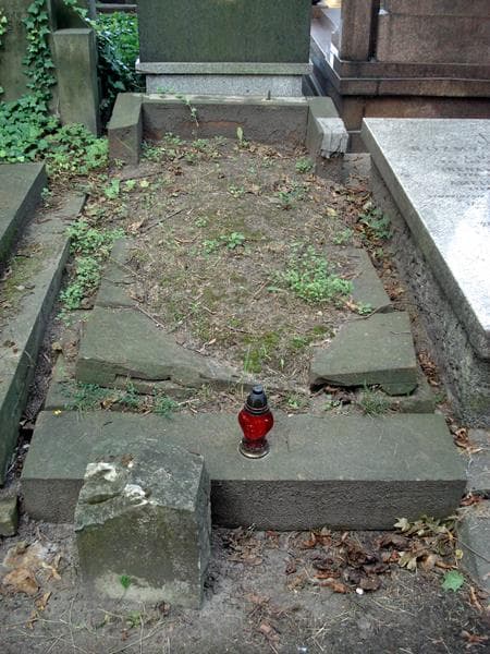 Zdjęcie grobu Anonim (1)