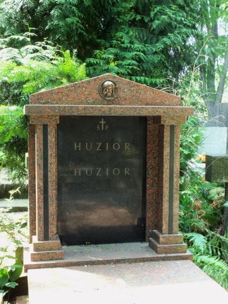 Zdjęcie grobu Huzior (2)