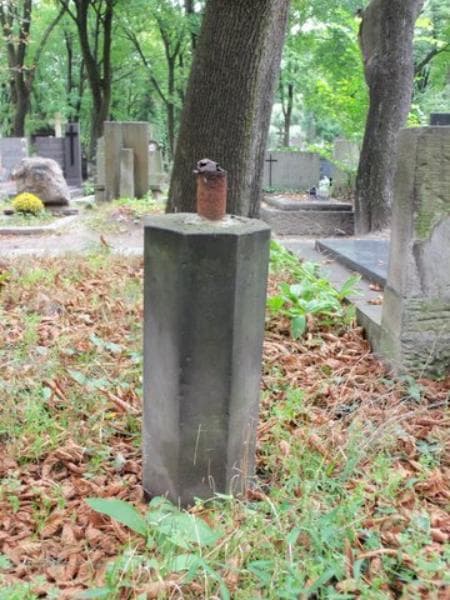 Zdjęcie grobu Anonim (1)