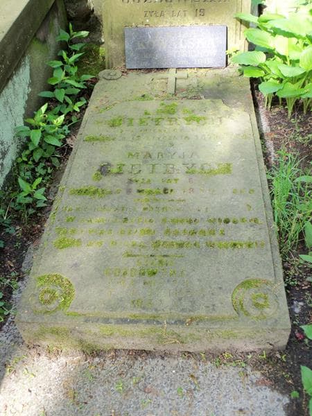 Zdjęcie grobu Leon Dietrych (2)