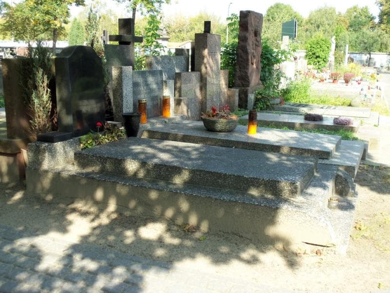 Zdjęcie grobu Duczyńscy (1)
