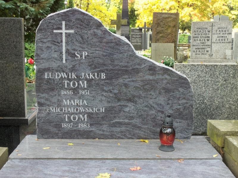 Zdjęcie grobu Maria Tom (2)