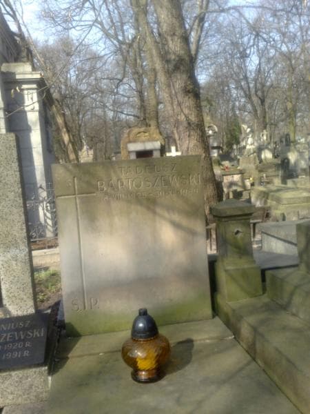 Zdjęcie grobu Tadeusz Bartoszewski (1)