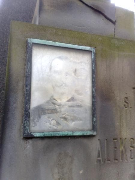 Zdjęcie grobu Aleksander Piorunkiewicz (2)