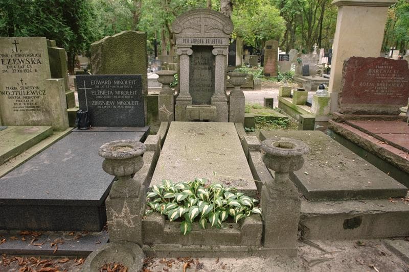 Zdjęcie grobu Maria Jenszowa (1)