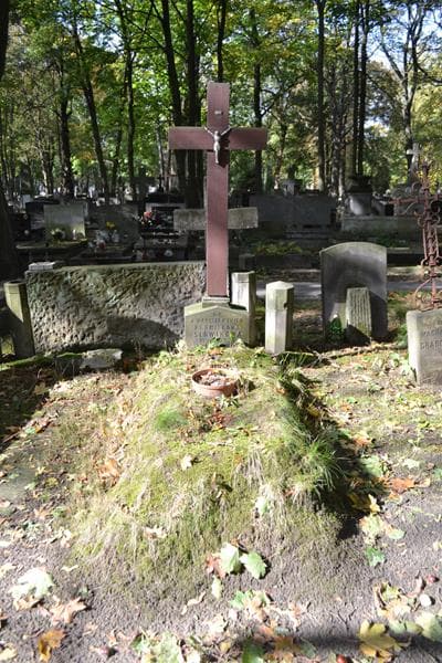 Zdjęcie grobu Bronisława Słowikowa (1)