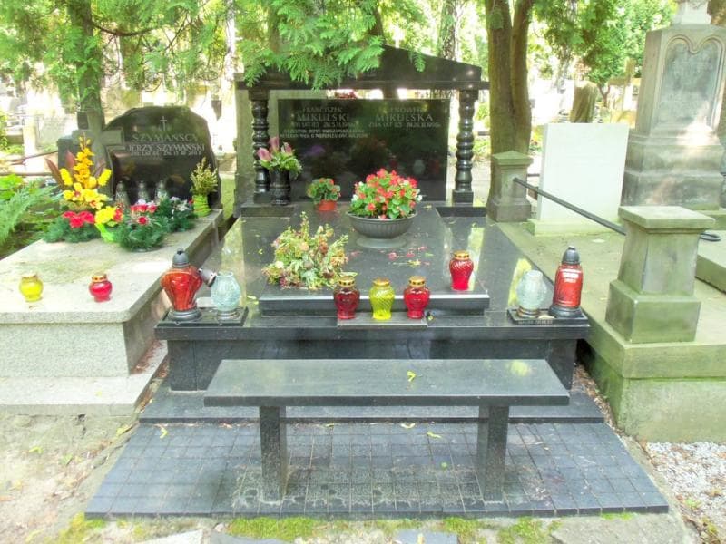 Zdjęcie grobu: Genowefa Mikulska