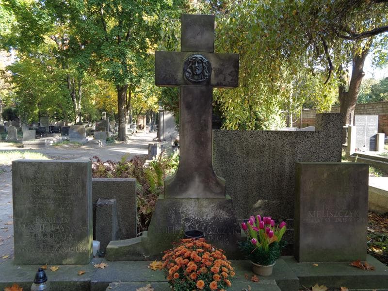 Zdjęcie grobu Wiktor Maciejewski (2)