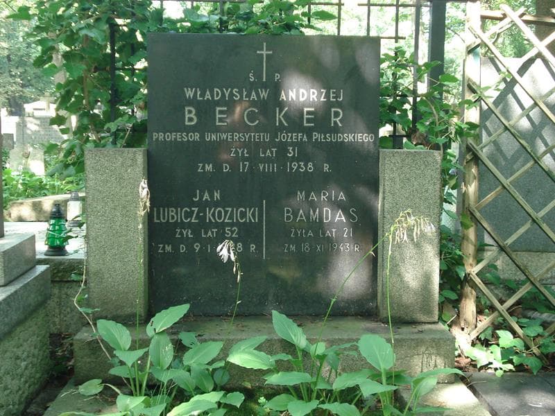 Zdjęcie grobu Maria Bamdas (2)