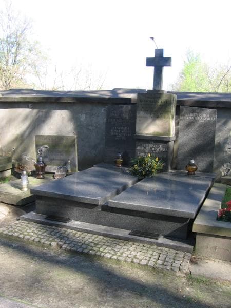 Zdjęcie grobu Julian Biernacki (1)