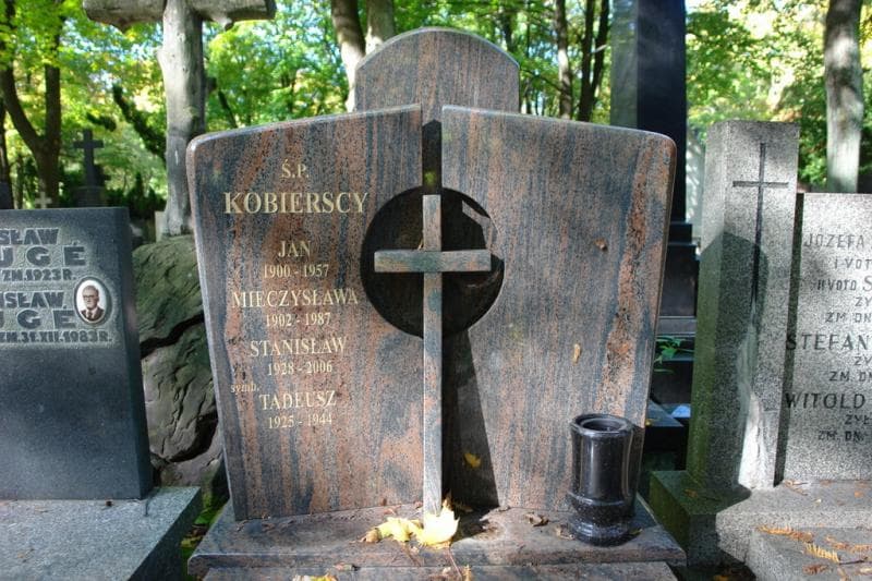 Zdjęcie grobu Mieczysława Kobierska (2)