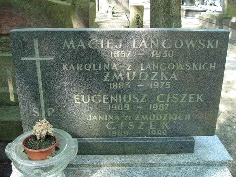 Zdjęcie grobu Maciej Langowski (1)