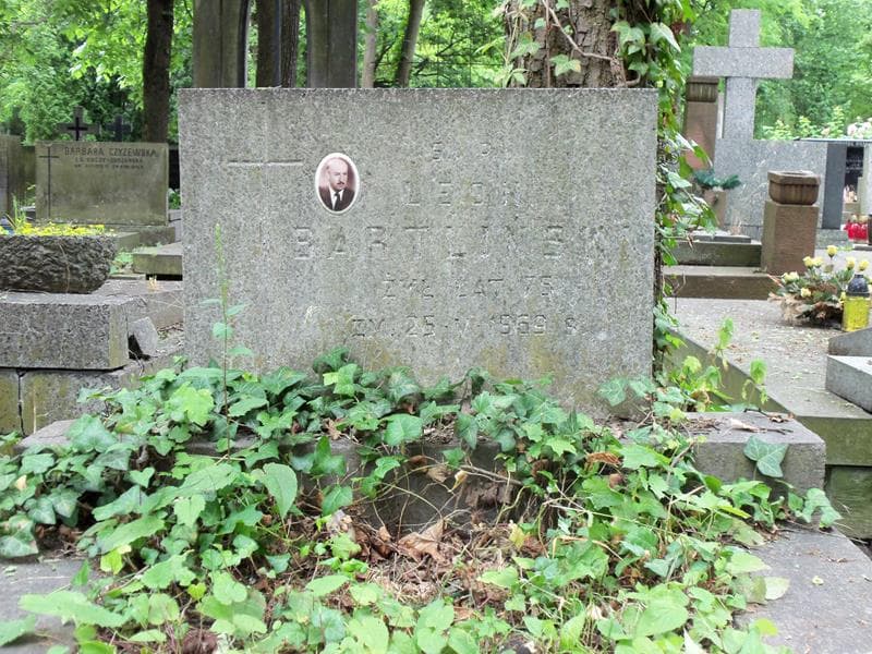 Zdjęcie grobu Leon Bartliński (2)