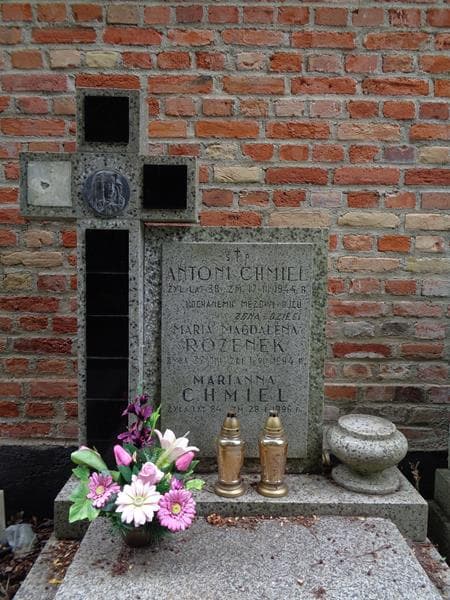 Zdjęcie grobu Antoni Chmiel (2)