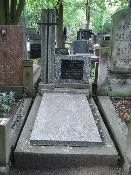 Zdjęcie grobu Marian Plewiński (1)
