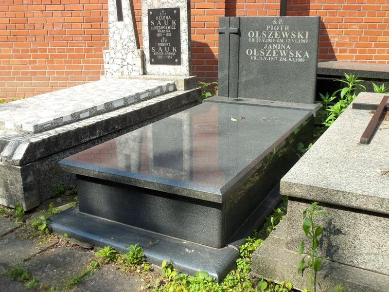 Zdjęcie grobu Piotr Olszewski (1)