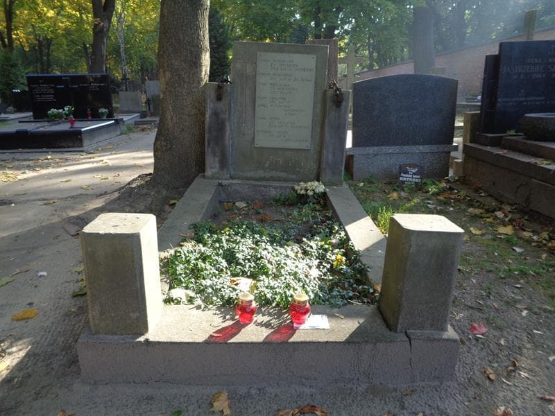 Zdjęcie grobu Adam Węglarski (1)