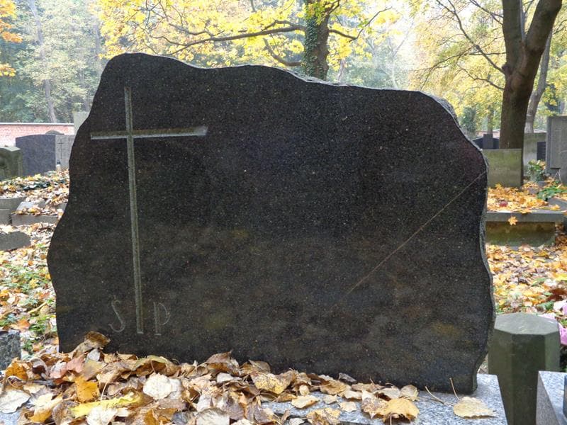 Zdjęcie grobu Anonim (2)