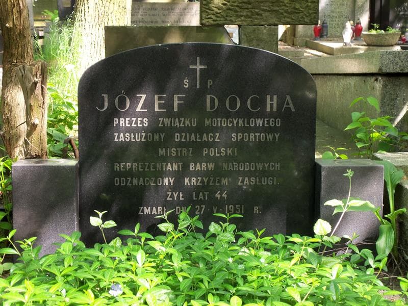 Zdjęcie grobu Józef Docha (2)