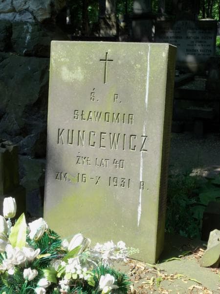 Zdjęcie grobu Sławomir Kuncewicz (2)