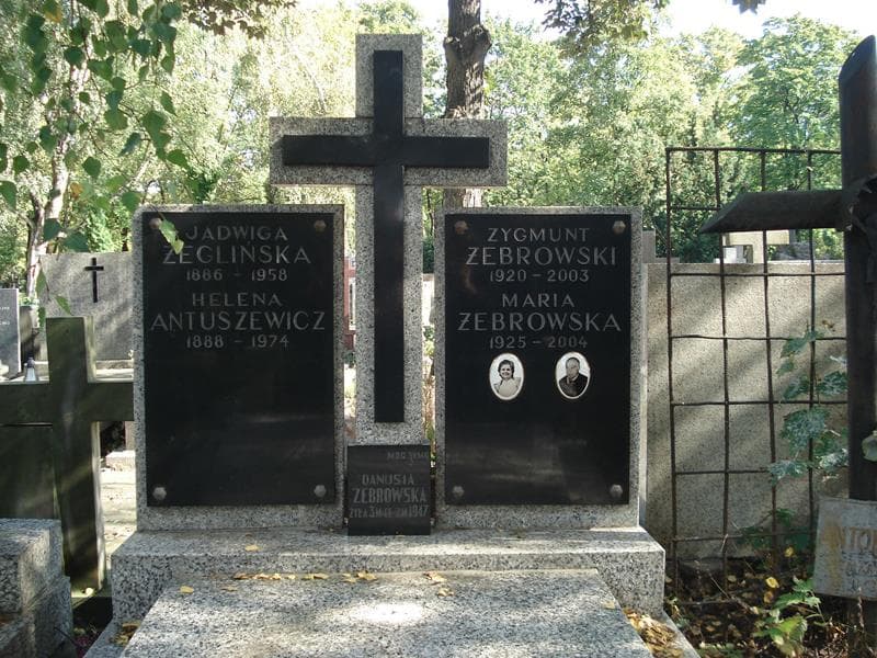 Zdjęcie grobu Helena Antuszewicz (2)