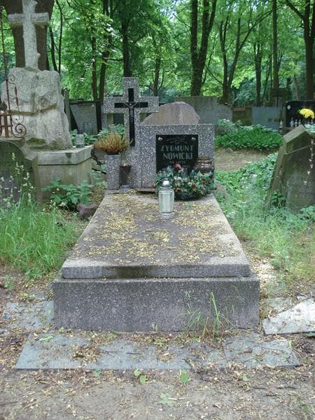 Zdjęcie grobu: Eugeniusz Nowicki