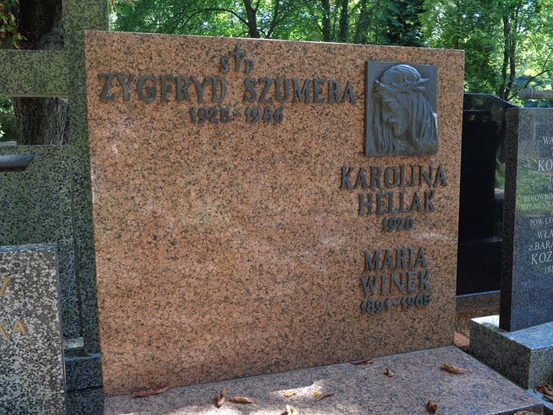 Zdjęcie grobu Karolina Hellak (2)