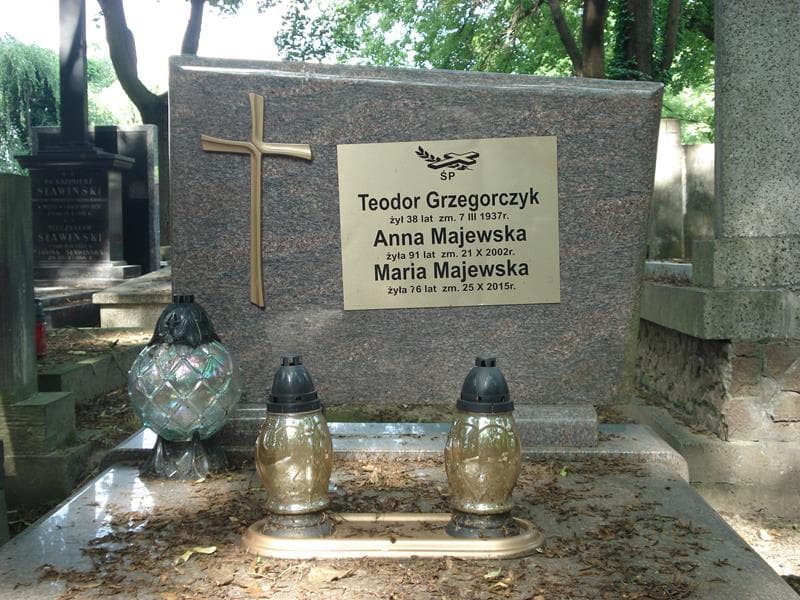 Zdjęcie grobu Maria Majewska (1)